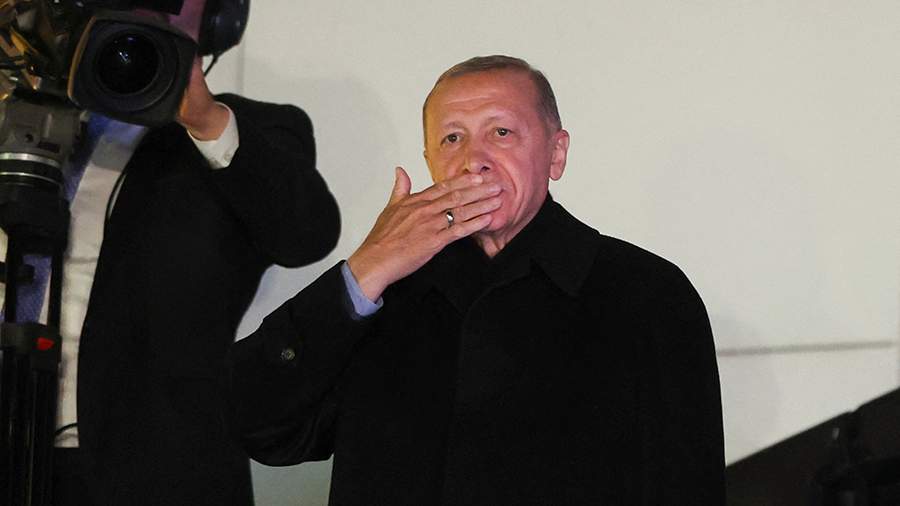 Эрдоган отметил рекордную явку на выборах президента Турции<br />
