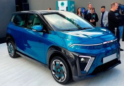 Новый российский электромобиль "Атом" показали в виде прототипа
