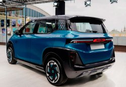 Новый российский электромобиль "Атом" показали в виде прототипа