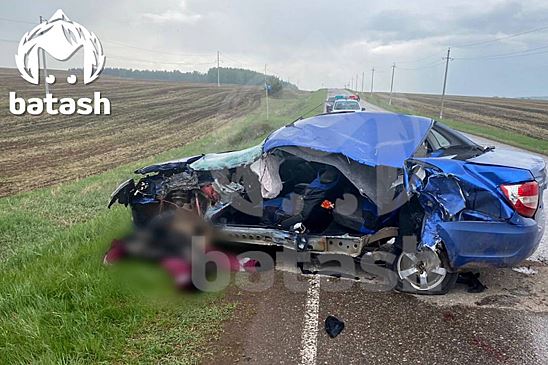 Водителю Lada Granta оторвало руку после столкновения с грузовиком в Башкирии