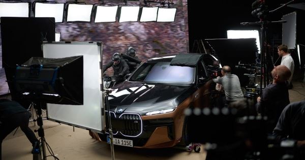 Компания BMW показала фильм с Умой Турман на фестивале в Каннах