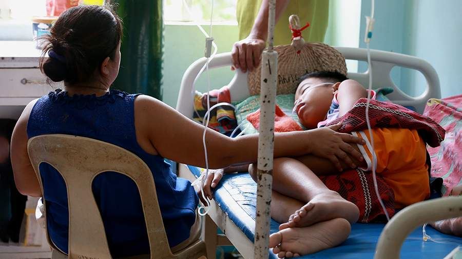 На Филиппинах более 80 школьников попали в больницу из-за химического отравления<br />
