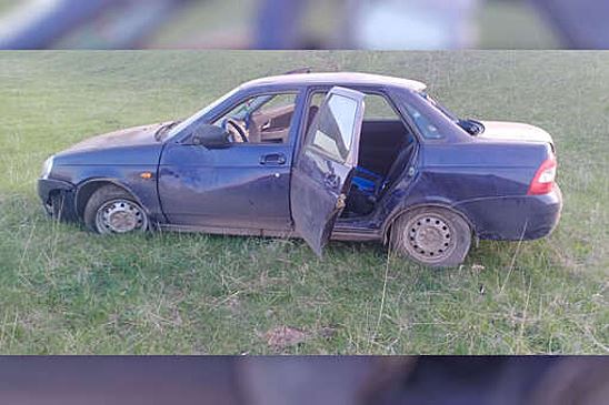 В Башкирии женщина без водительских прав опрокинулась на Lada Priora и погибла